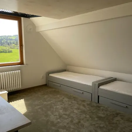 Comfortable With Outdoor Activities فيلة Lazinov